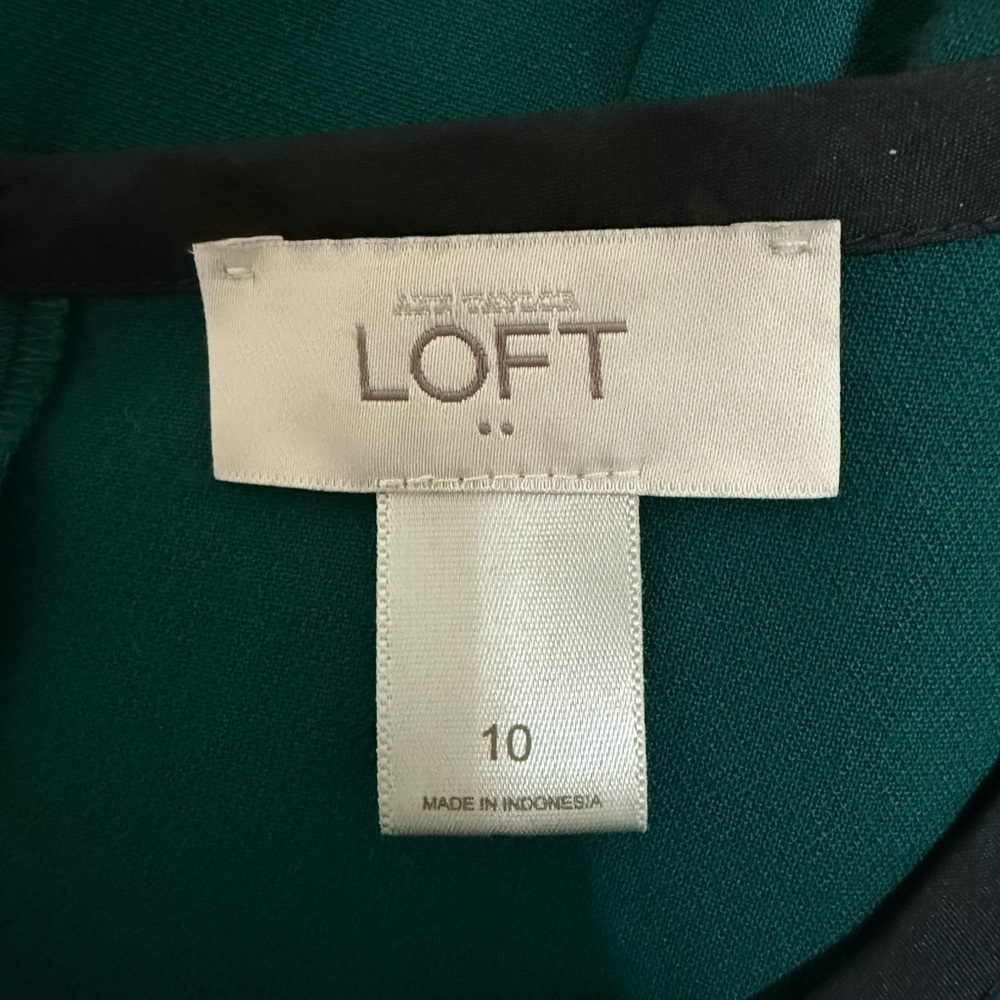 LOFT Elegant Green Sleeveless Dress - Picture 2 of 8